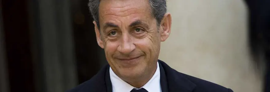 Nicolas Sarkozy se serait fait soigner une carie en 2007